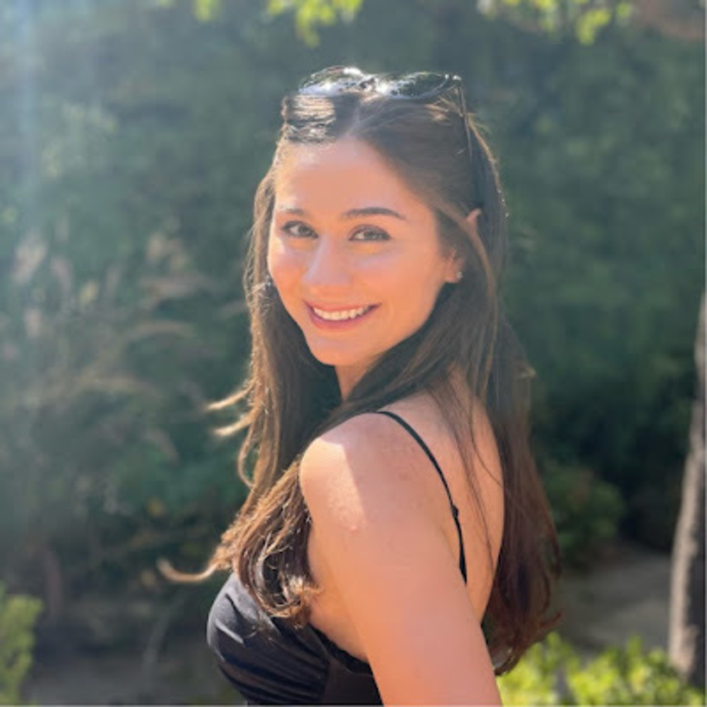 Meet your Posher, Raisa